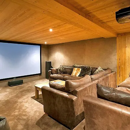 Chalet Les Bossons Chalet Sleeps 10 Pool Wifi