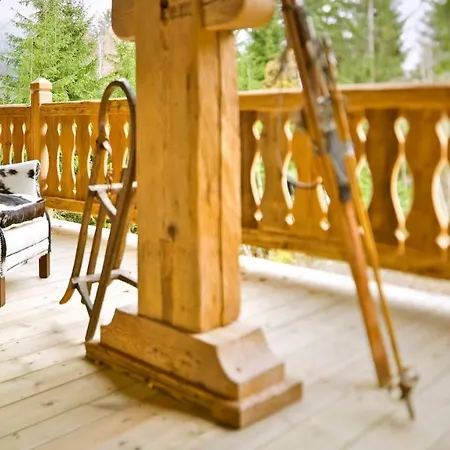 Chalet Les Bossons Chalet Sleeps 10 Pool Wifi *