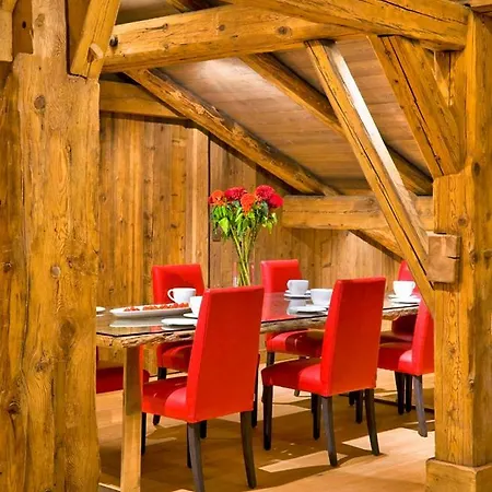 Les Bossons Chalet Sleeps 10 Pool Wifi Chalet Chamonix